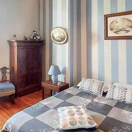 Vakantiehuis Stunning In Gujan-Mestras
